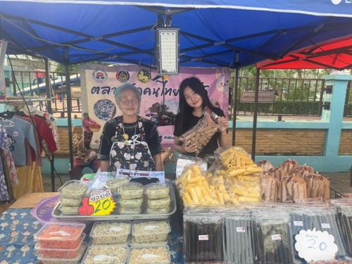 สพอ.เมืองปทุมธานี ตรวจเยี่ยมเยียน ผู้ผลิต ผู้ประกอบการ OTOP